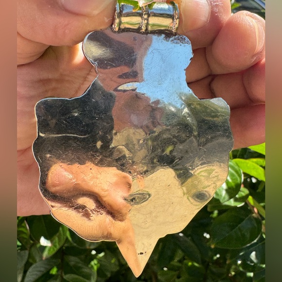 Vintage and stunning handmade Tibetan silver pendant inlaid with Turquoise&Coral - Picture 4 of 5